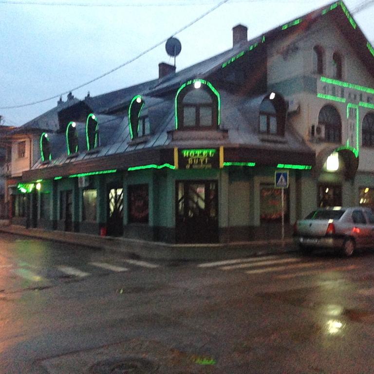 Motel Buti Sighetu Marmatiei Ngoại thất bức ảnh