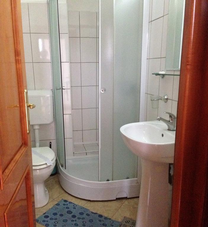 Motel Buti Sighetu Marmatiei Phòng bức ảnh