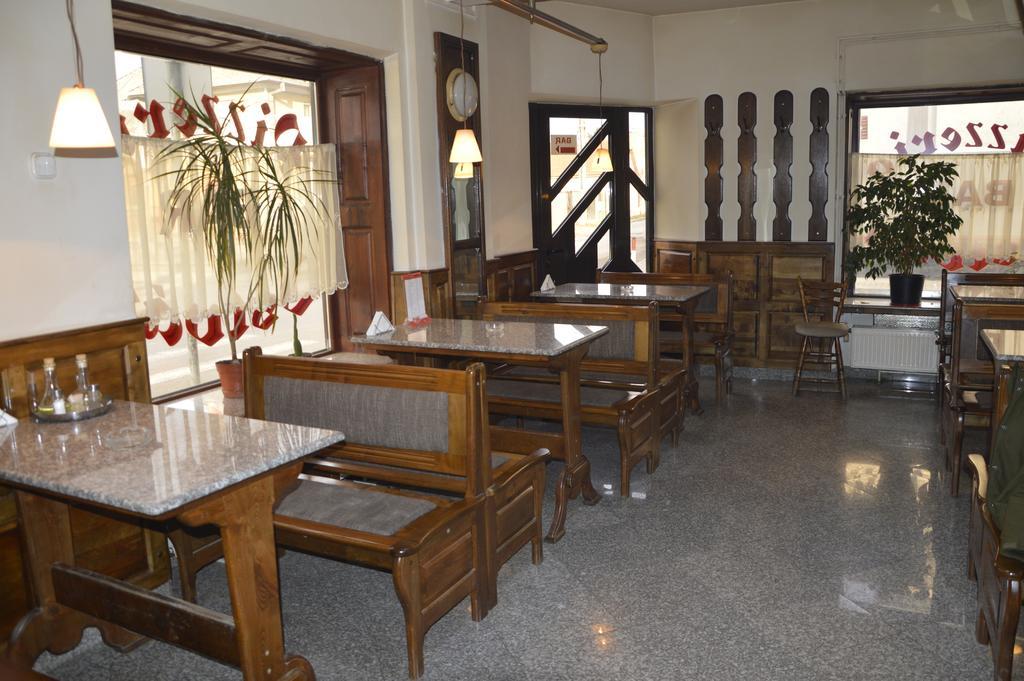 Motel Buti Sighetu Marmatiei Ngoại thất bức ảnh